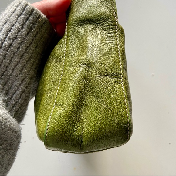 Kate Spade vintage 90s leather shoulder bag with bow strap in olive green - Picture 5 of 12